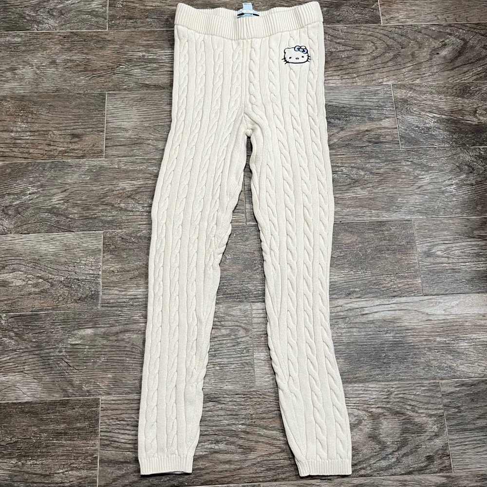 Hello Kitty Cream Cable-Knit Leggings